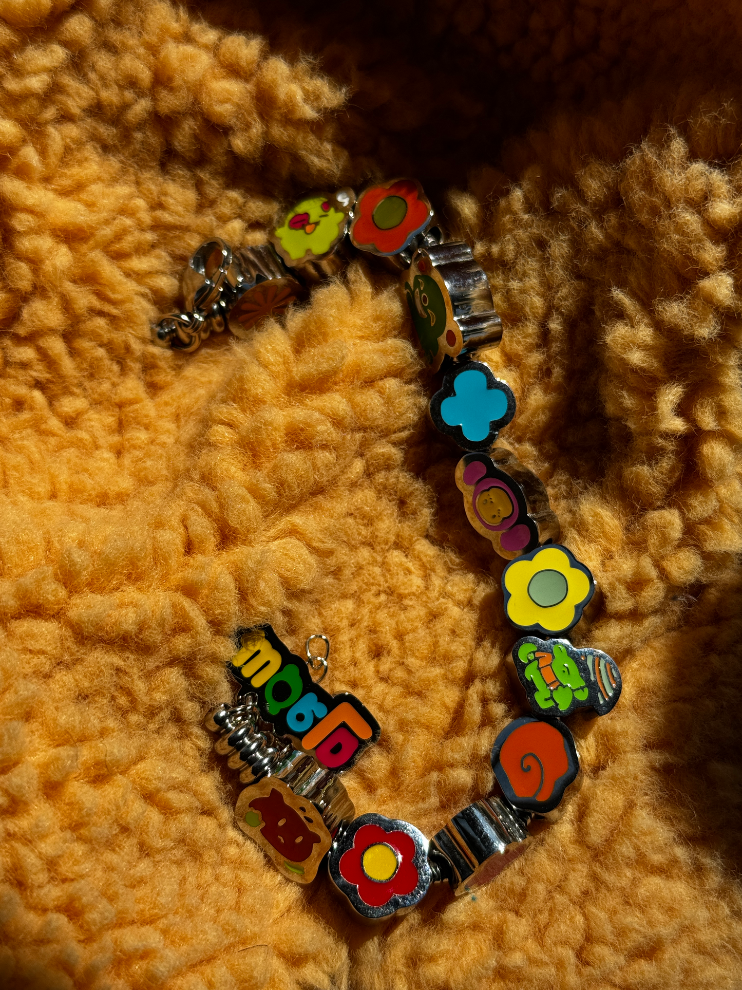 WoRLD BRACELET